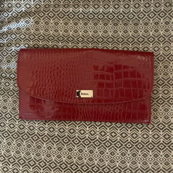liz & co. Handbags - Liz &Co Wallet clutch NWOT
